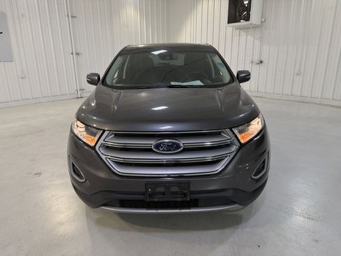 Used 2018 Ford Edge Titanium w/ Equipment Group 301A image 8