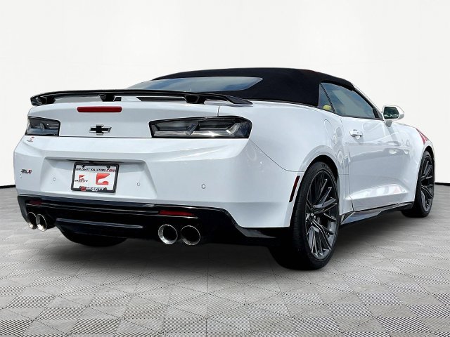 Used 2018 Chevrolet Camaro ZL1 RWD image 6
