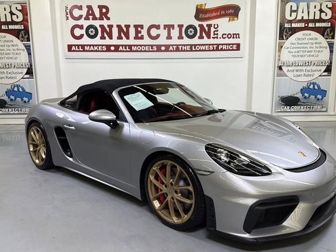 Used 2022 Porsche 718 Boxster Spyder RWD image 7