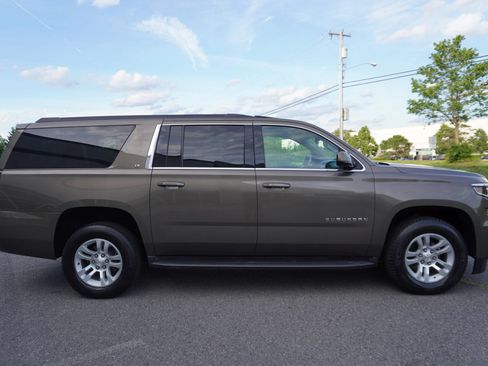 Used 2015 Chevrolet Suburban LT AWD/4WD image 8