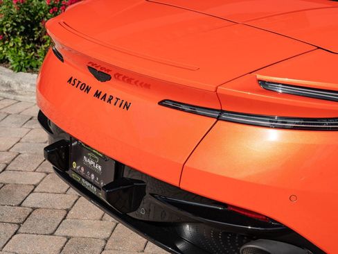 Used 2024 Aston Martin DB12 Convertible RWD image 22