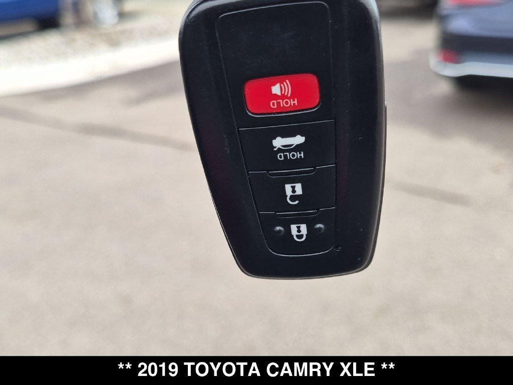 Used 2019 Toyota Camry XLE w/ Navigation Package FWD image 34