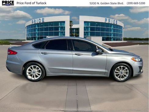Certified 2020 Ford Fusion SE FWD image 4