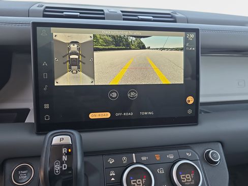 Used 2025 Land Rover Defender 110 S image 24