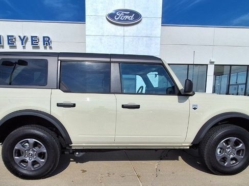 Used 2025 Ford Bronco Big Bend AWD/4WD image 1