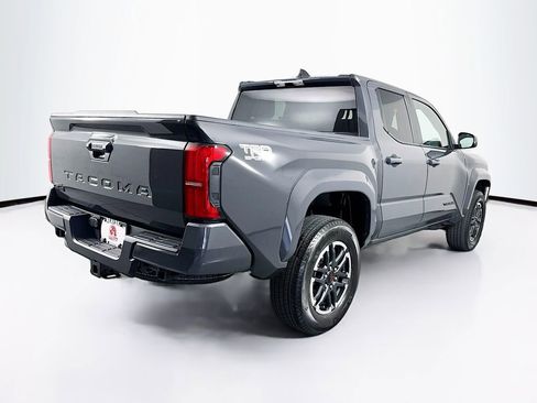 Used 2025 Toyota Tacoma TRD Sport AWD/4WD image 10