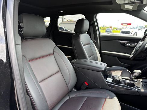 Certified 2025 Chevrolet Blazer RS w/ Enhanced Convenience Package FWD image 31