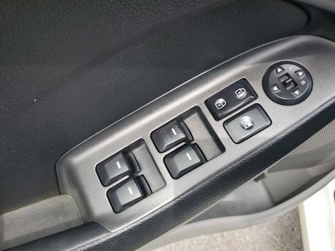 Used 2014 Kia Forte LX image 15