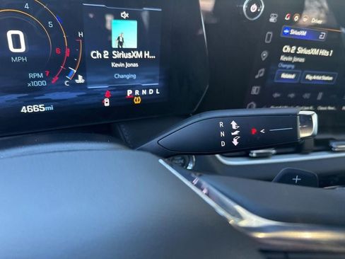 New 2026 Chevrolet Equinox LT w/ Convenience Package II image 19