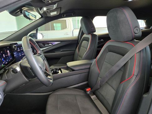Used 2024 Chevrolet Blazer EV RS AWD/4WD image 26