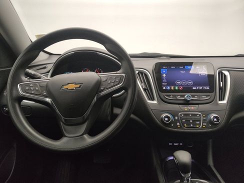 Used 2024 Chevrolet Malibu LT image 22