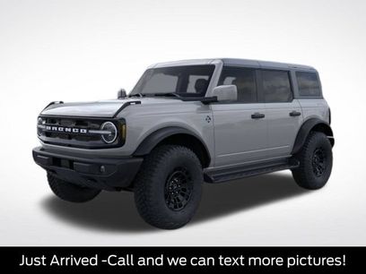 New 2026 Ford Bronco Outer Banks w/ Sasquatch Package