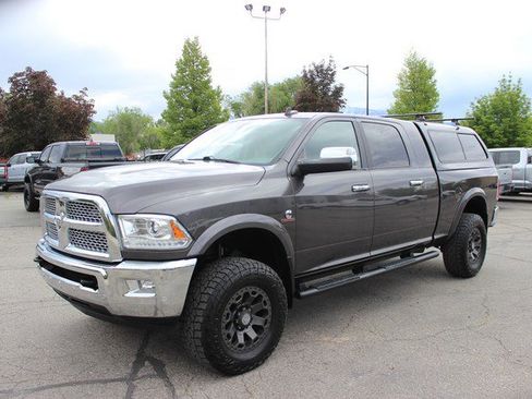 Used 2017 RAM 2500 Laramie w/ Cold Weather Group AWD/4WD image 1