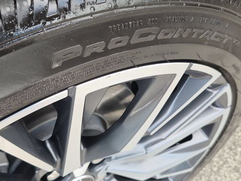 Certified 2025 Cadillac XT4 Sport w/ Cold Weather Package FWD image 11