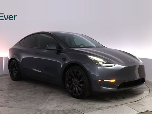 Used 2022 Tesla Model Y Performance AWD/4WD image 12