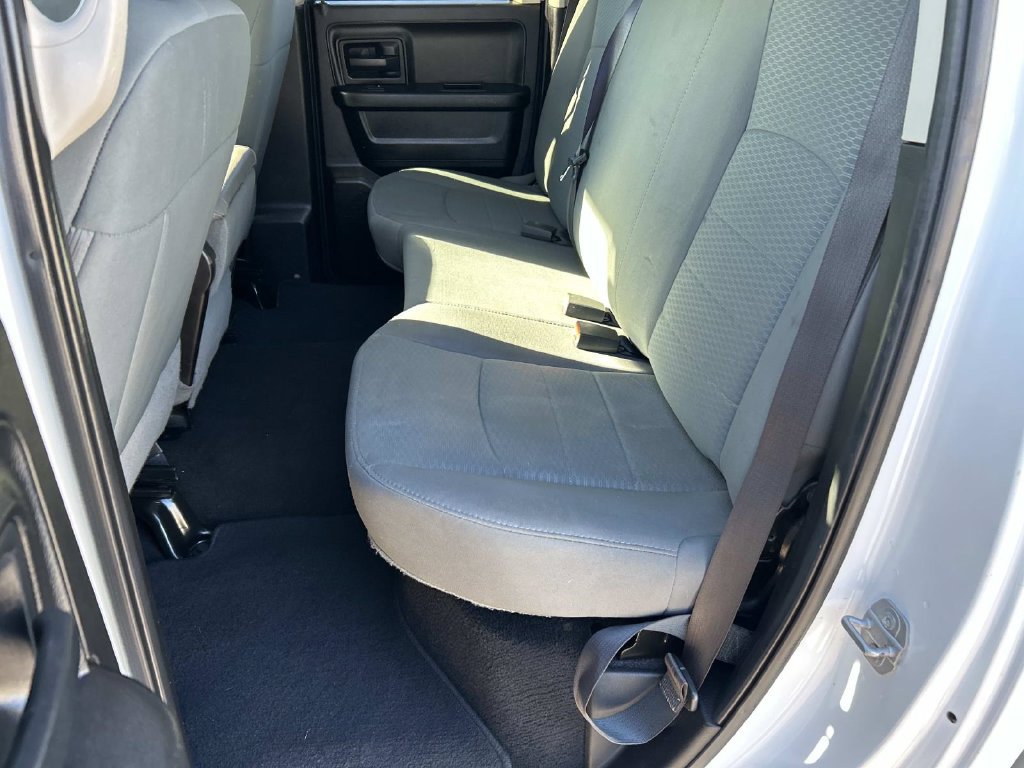 Used 2015 RAM 1500 Express RWD image 10