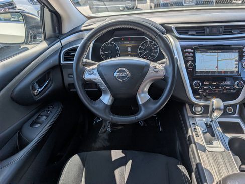 Used 2018 Nissan Murano SV AWD/4WD image 17