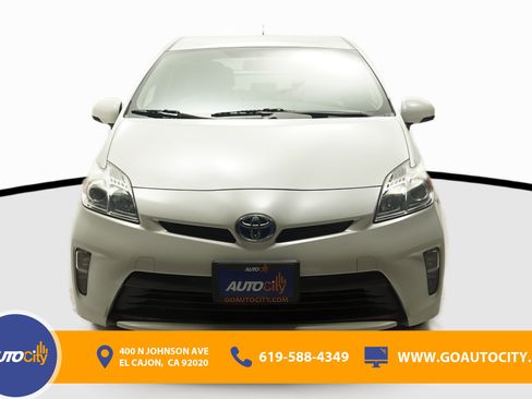 Used 2015 Toyota Prius Persona Series FWD image 4