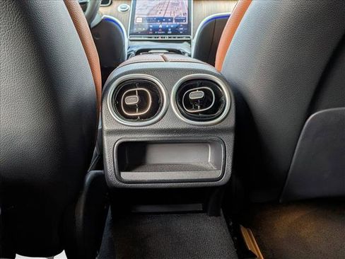 Used 2023 Mercedes-Benz C 300 Sedan image 17