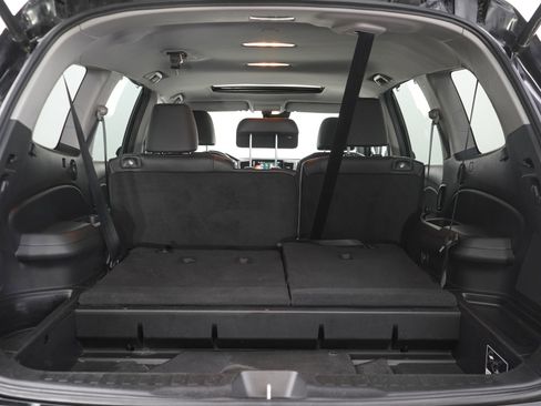 Used 2022 Honda Pilot Black Edition image 9