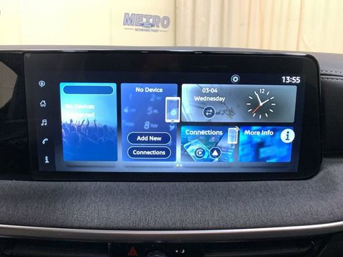 Used 2025 Nissan Kicks SV w/ SV Premium Package image 31