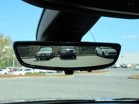 Used 2022 Buick Enclave Premium w/ Experience Buick Package image 24