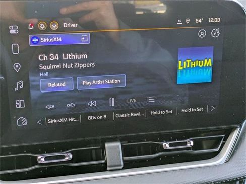 New 2026 Chevrolet Equinox LT image 17