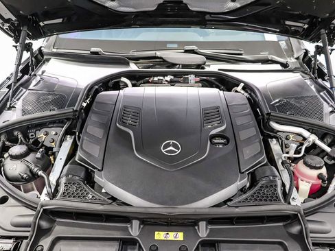 New 2026 Mercedes-Benz Maybach S 580 4MATIC image 13