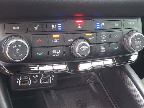 Certified 2022 Dodge Durango R/T w/ Blacktop Package image 19