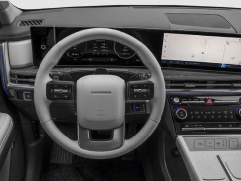 Used 2025 Hyundai Santa Fe Limited AWD/4WD image 4