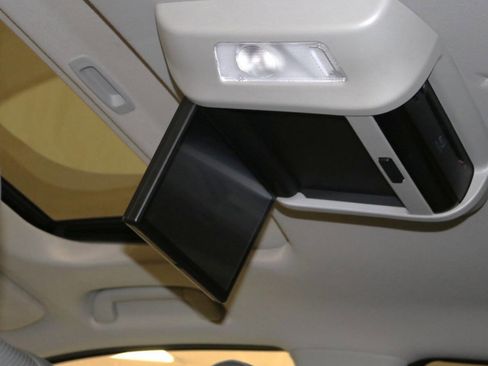 Used 2020 Toyota Sequoia Platinum image 58