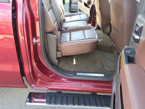 Used 2014 Chevrolet Silverado 1500 High Country w/ High Country Premium Package image 34