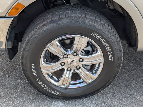 Used 2021 Ford Ranger XLT w/ Equipment Group 301A Mid AWD/4WD image 13