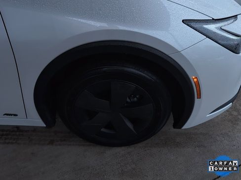Used 2025 Toyota Prius LE image 3