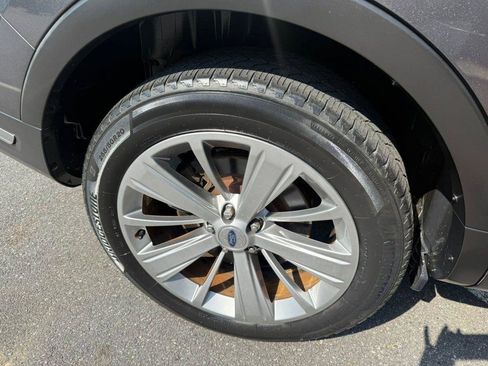 Used 2018 Ford Explorer Limited FWD image 40