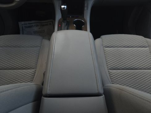 Used 2019 GMC Acadia SLE w/ Driver Alert Package I FWD image 14