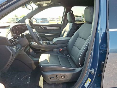 New 2026 Buick Enclave Preferred image 9