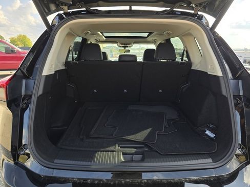 New 2026 Nissan Rogue SV w/ SV Premium Package image 11