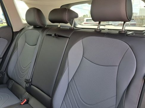 New 2026 Volkswagen Tiguan SE FWD image 21