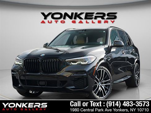 Used 2022 BMW X5 xDrive40i w/ M Sport Package image 19