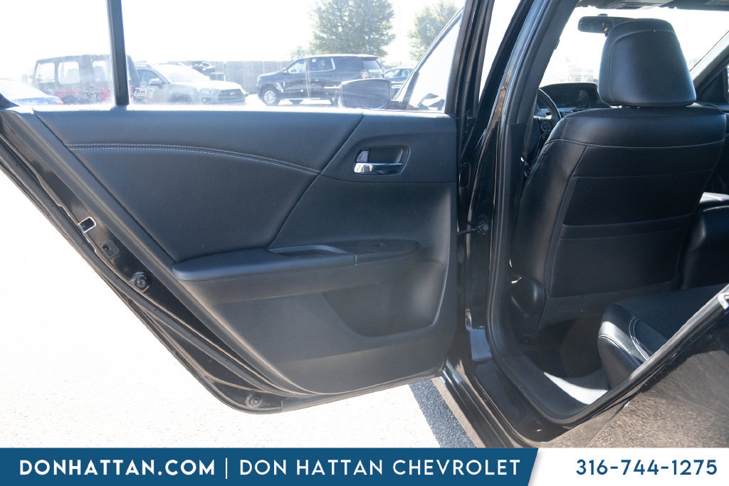 Used 2016 Honda Accord Sport image 16