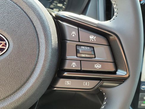 Used 2025 Subaru Forester Premium image 7