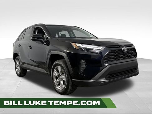 Used 2025 Toyota RAV4 XLE AWD/4WD image 1