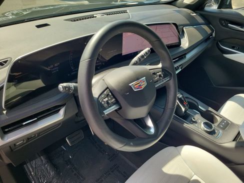 Used 2024 Cadillac XT4 Sport FWD image 19
