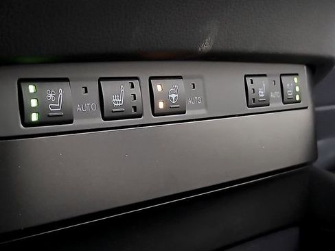 Used 2025 Lexus ES 350 350 w/ Premium Package image 29