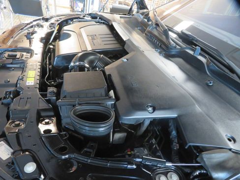 Used 2020 Land Rover Range Rover Evoque SE AWD/4WD image 54