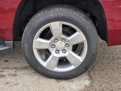 Used 2019 Chevrolet Tahoe LS w/ All-Season Package image 11