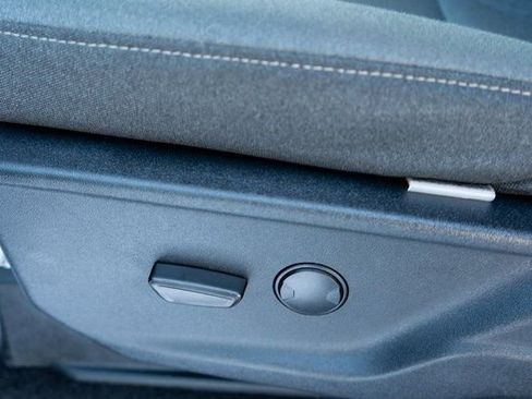 Used 2025 Ford F150 XLT w/ Equipment Group 301A Standard image 18