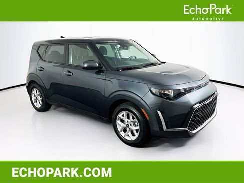Used 2025 Kia Soul LX w/ LX Technology Package image 1
