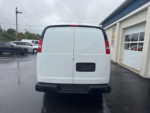 Used 2020 Chevrolet Express 2500 2500 3dr Extended Cargo Van w/ Safety Package image 5